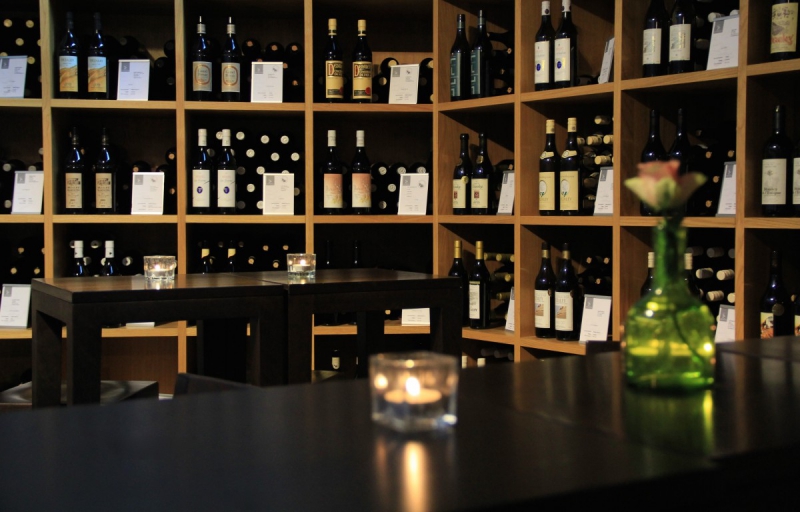 magasin-ST ANTONIN DU VAR-min_wine_vinorama_wine_bottle_cellar_red_wine_wines_storage_wine_rack-1077047